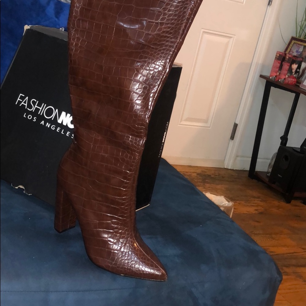 Brown snake print boots